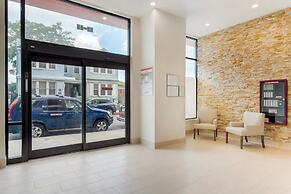 Red Roof Inn PLUS+ Jamaica, NY – JFK Airport