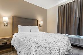 Red Roof Inn PLUS+ Jamaica, NY – JFK Airport