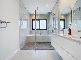 Sapphire Sands by Atlantic Holiday