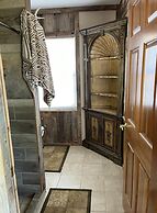 Cabin with Character