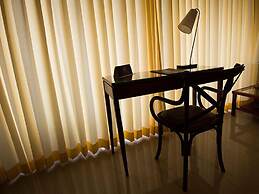 Hotel Altamira Suites