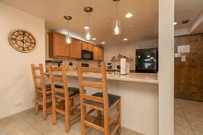 Comfortable 2-bedroom Village at Breckenridge Condo