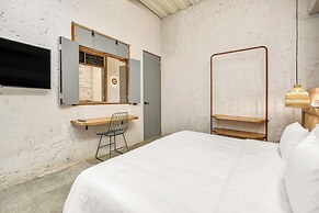 Botánica Manila by HOUSY HOST