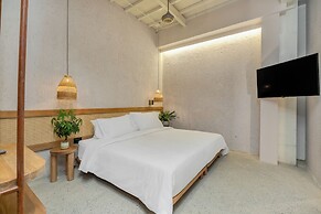 Botánica Manila by HOUSY HOST