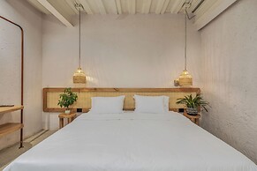 Botánica Manila by HOUSY HOST