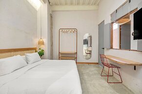 Botánica Manila by HOUSY HOST