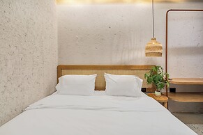 Botánica Manila by HOUSY HOST