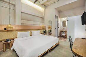 Botánica Manila by HOUSY HOST