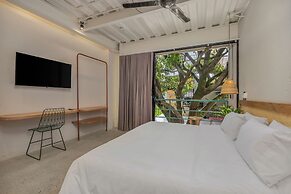 Botánica Manila by HOUSY HOST