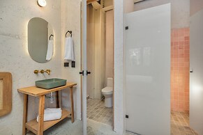 Botánica Manila by HOUSY HOST