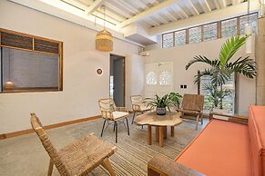 Botánica Manila by HOUSY HOST