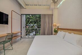 Botánica Manila by HOUSY HOST