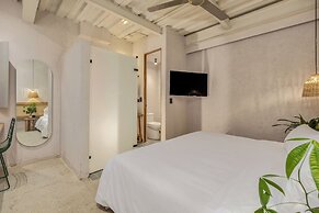 Botánica Manila by HOUSY HOST