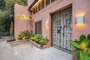 Botánica Manila by HOUSY HOST