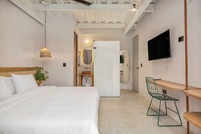 Botánica Manila by HOUSY HOST