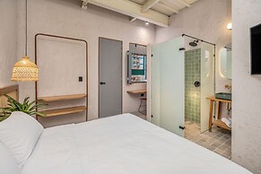 Botánica Manila by HOUSY HOST