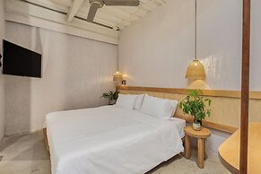 Botánica Manila by HOUSY HOST