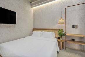 Botánica Manila by HOUSY HOST