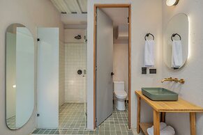 Botánica Manila by HOUSY HOST