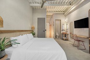 Botánica Manila by HOUSY HOST