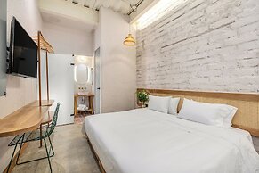 Botánica Manila by HOUSY HOST