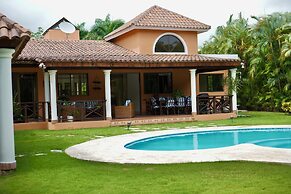 Villa Aurora Juan Dolio GuavaBerry