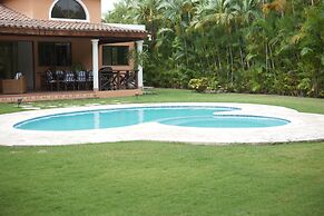 Villa Aurora Juan Dolio GuavaBerry