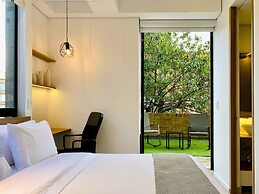 Nuevetres by Wynwood House