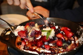 Luxury 3 Bedroom Residence in Lionshead Village - Walk to Ski!