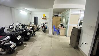 Era Apartment Ha Yen Quyet