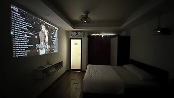 Era Apartment Ha Yen Quyet