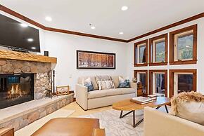 2 Bedroom Residence in the Heart of Beaver Creek Village - Ski In, Ski
