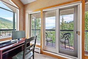 Ski-in, Ski-out 3 Bedroom Condo in the Heart of Beaver Creek Village