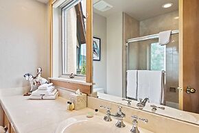 Ski-in, Ski-out 3 Bedroom Condo in the Heart of Beaver Creek Village