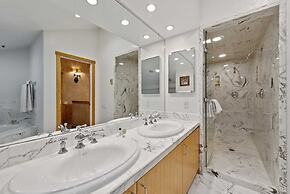 Ski-in, Ski-out 3 Bedroom Condo in the Heart of Beaver Creek Village