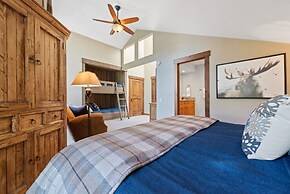 Luxury 4 Bedroom Penthouse Residence in Beaver Creek Village