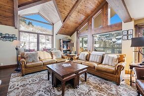 Luxury 4 Bedroom Penthouse Residence in Beaver Creek Village