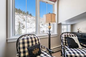 Luxury 4 Bedroom Penthouse Residence in Beaver Creek Village
