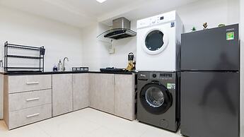 Le Places The Center House District 1