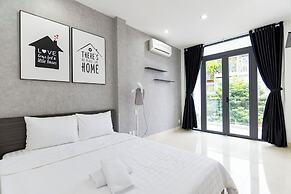 Le Places The Center House District 1