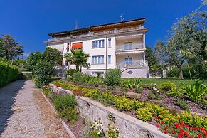 La Maison Fleurie Appartamento Giglio