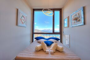 Suite on The Lake in Meina
