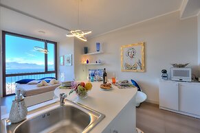 Suite on The Lake in Meina