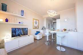 Suite on The Lake in Meina