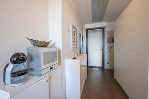 Suite on The Lake in Meina