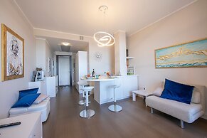 Suite on The Lake in Meina