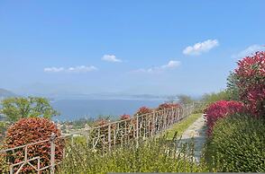 Suite on The Lake in Meina