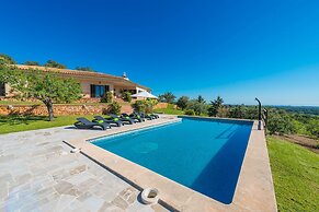 Sa Roca Blanca in Felanitx