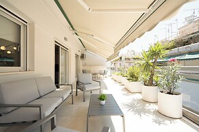 Luxury in Athens - Apartment with Terrace