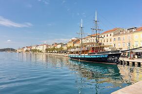 Lasta 10 Losinj Town Studio Apartment
